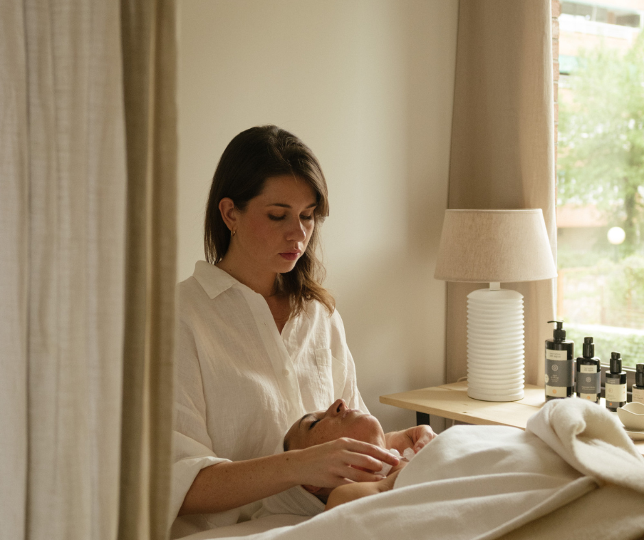Terapia Movimiento del Agua: el tratamiento facial que despierta tu piel en Musa & Elite